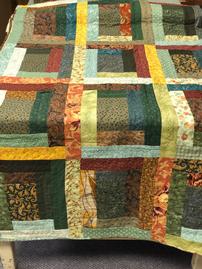 Beautiful Hand-Made Quilt 202//269